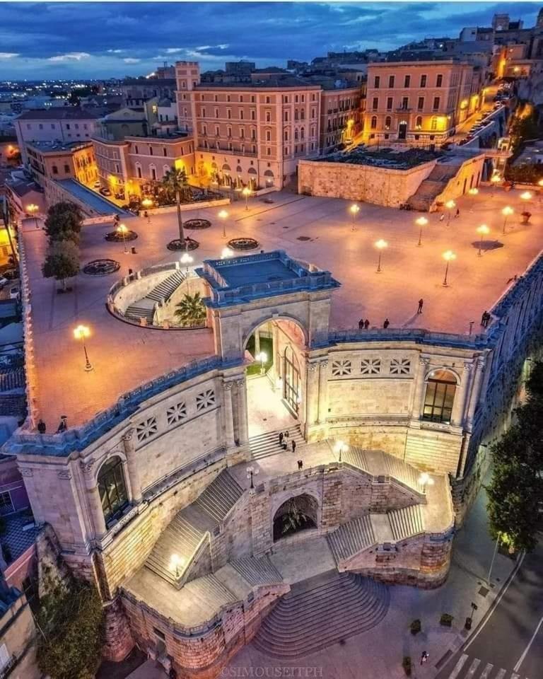 Panoramica, nel cuore della città Cagliari Exterior foto