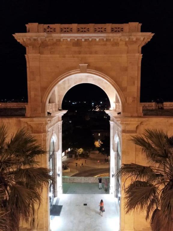 Panoramica, nel cuore della città Cagliari Exterior foto
