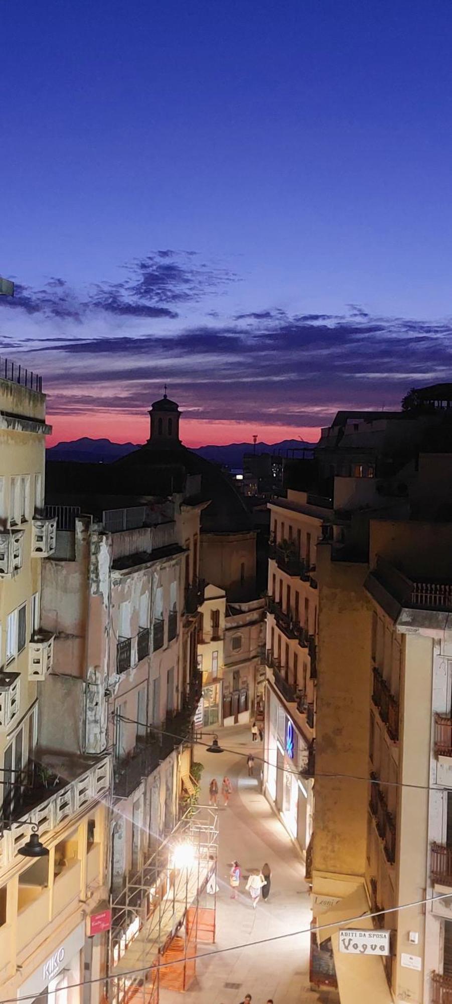 Panoramica, nel cuore della città Cagliari Exterior foto